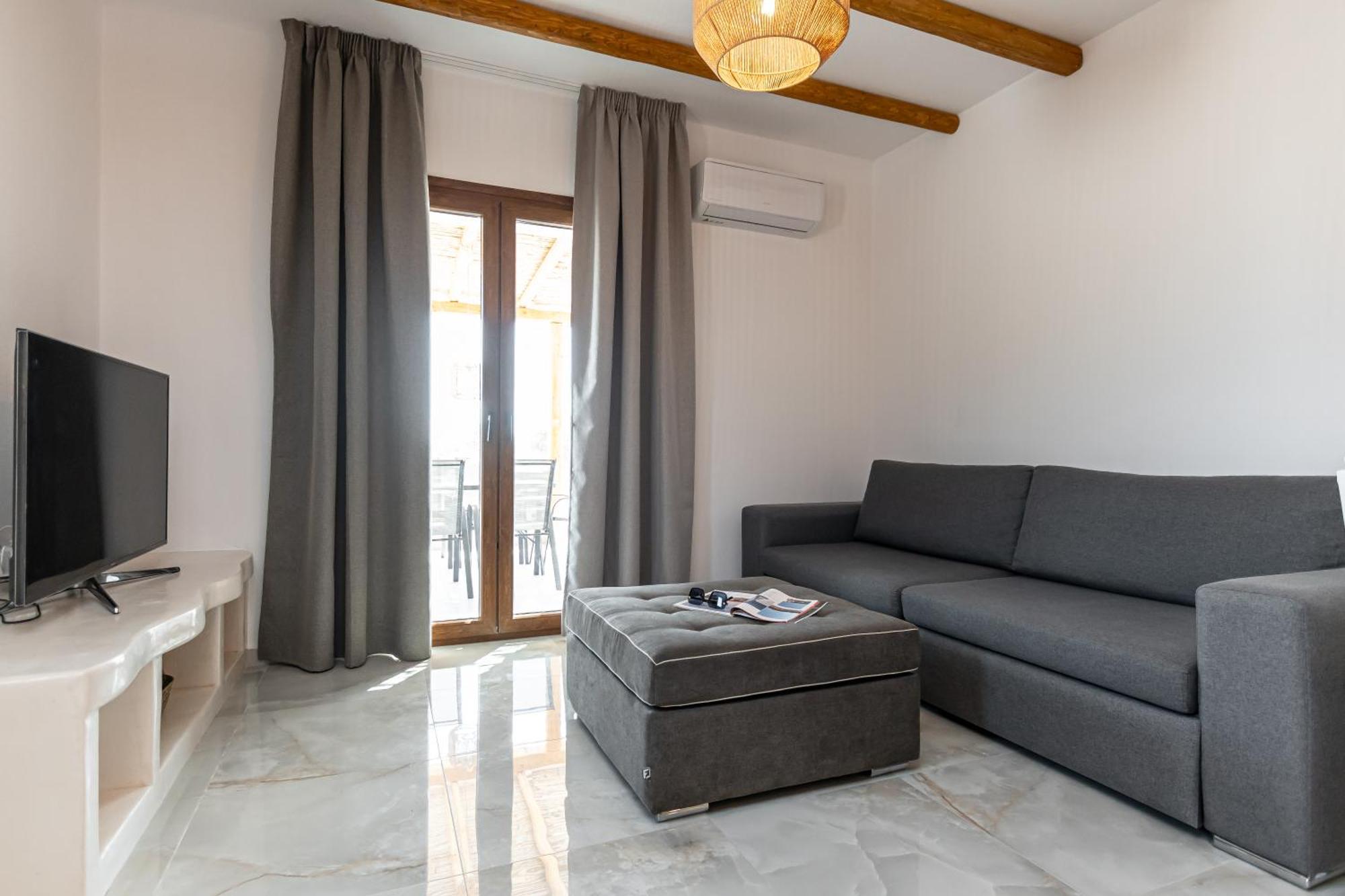 Naxos Beachwalk Villa Plaka Maragkas Buitenkant foto